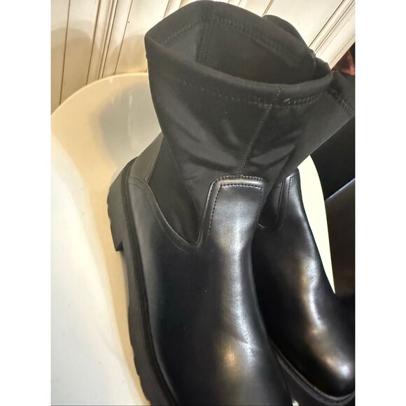 Zara Women's Stretch Side Zip Lug Chunky Sole Ankle Boots Black Size 40 NWOT - Picture 4 of 12